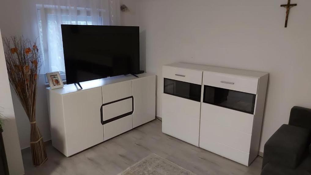 Apartments Antonio 로고즈니차 외부 사진